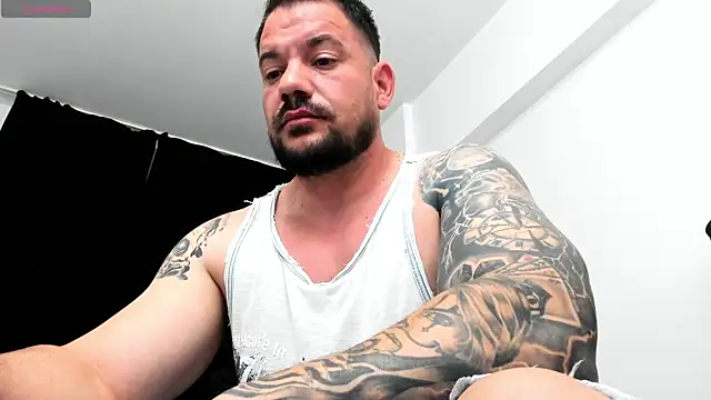 musclemonster31 online show from 10/18/25, 12:17