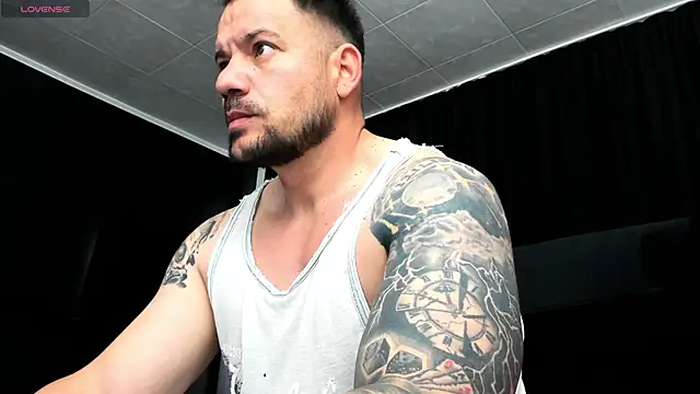 musclemonster31 online show from 10/21/25, 11:55