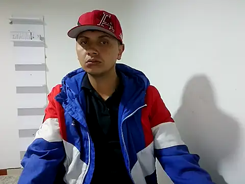 saraa foxxsquirt online show from 04/24/26, 04:48