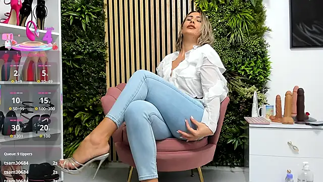 sweetcherry30 online show from 10/16/25, 06:03