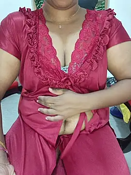 Snapshot of Malluivaniya chatting on 11/21/25, 07:07 Malluivaniya online show from 11/21/25, 07:07