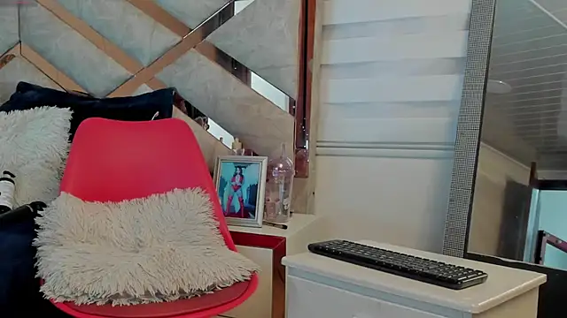  BrendaMichel  online show from 02/12/25, 04:11