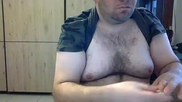 Snapshot of Cazzocollant chatting on 12/14/24, 03:15 Cazzocollant online show from 12/14/24, 03:15