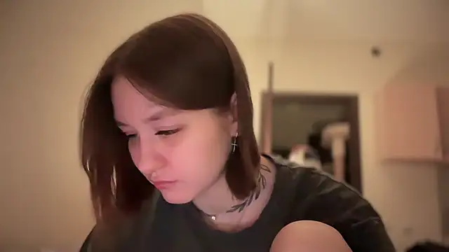 Isabel-Bailey online show from 02/13/25, 09:49