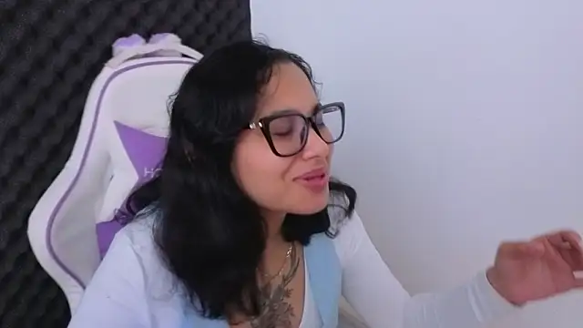 Snapshot of Cuteprincess21 chatting on 02/08/26, 01:42 Cuteprincess21 online show from 02/08/26, 01:42