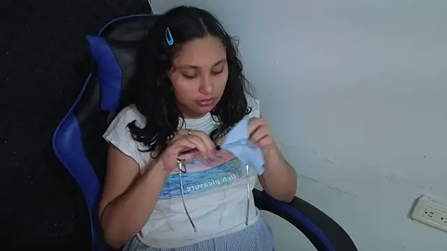 Cuteprincess21 online show from 04/24/26, 12:35