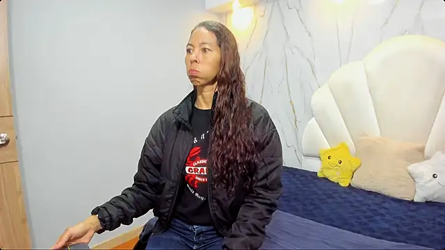 Rosalinda Cortez online show from 01/27/25, 12:26