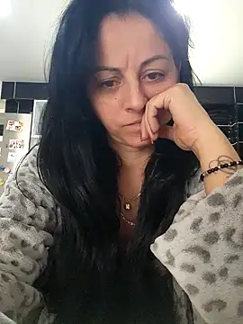 bruneta sexy23 online show from 12/06/24, 01:44