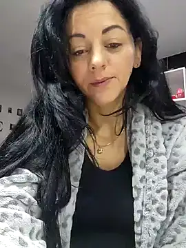 bruneta sexy23 online show from 02/04/25, 04:05