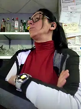 bruneta sexy23 online show from 03/06/25, 03:57