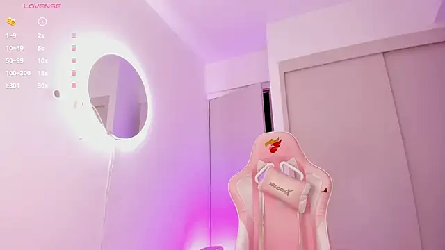 mia yourmommy online show from 11/13/25, 03:27