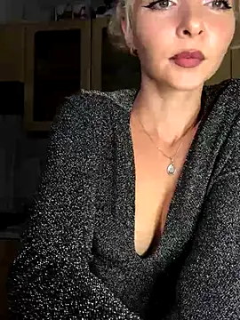 Snapshot of Kristina03 chatting on 10/27/25, 09:52 Kristina03 online show from 10/27/25, 09:52