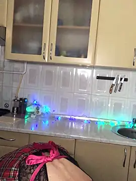 Snapshot of Kristina03 chatting on 11/16/25, 09:09 Kristina03 online show from 11/16/25, 09:09