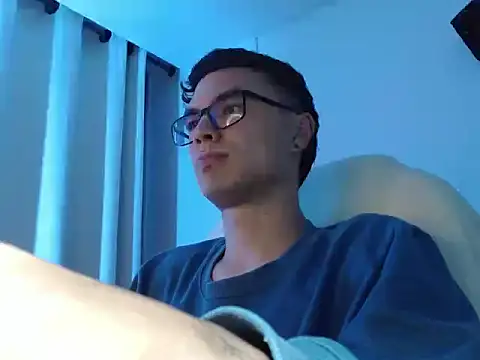 Snapshot of Alcantra4T chatting on 11/10/25, 03:38 Alcantra4T online show from 11/10/25, 03:38