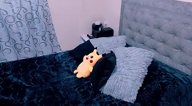 diana  34 online show from 02/15/25, 12:04