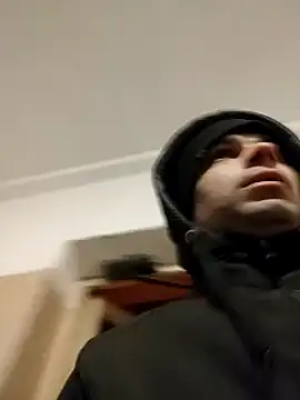 Snapshot of J0nyhson chatting on 02/19/25, 09:25 J0nyhson online show from 02/19/25, 09:25