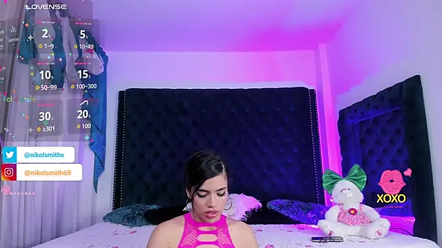 nikolsmithh online show from 11/08/25, 06:29