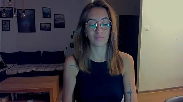 Snapshot of DesireMore90 chatting on 11/29/25, 05:54 DesireMore90 online show from 11/29/25, 05:54