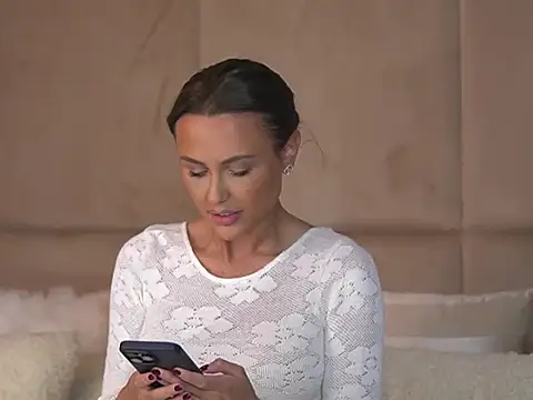 AnaisBellas online show from 12/12/24, 08:53