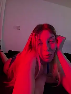 Snapshot of VeraSerephina chatting on 03/12/25, 11:12 VeraSerephina online show from 03/12/25, 11:12