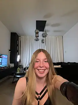 Snapshot of VeraSerephina chatting on 10/10/25, 07:57 VeraSerephina online show from 10/10/25, 07:57