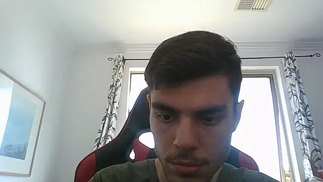 Snapshot of Omarnede chatting on 11/20/25, 07:30 Omarnede online show from 11/20/25, 07:30