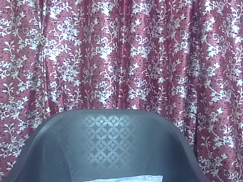 Snapshot of Lusty_Wife1 chatting on 05/02/26, 07:08 Lusty Wife1 online show from 05/02/26, 07:08