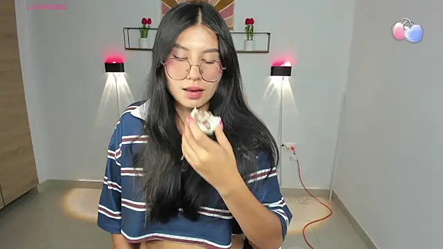 emily villamil online show from 03/19/26, 09:41