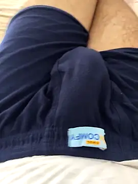 Snapshot of Horny_boy321 chatting on 10/03/25, 08:44 Horny boy321 online show from 10/03/25, 08:44