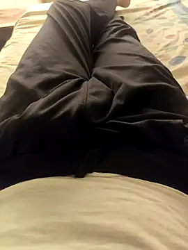 Snapshot of Horny_boy321 chatting on 10/31/25, 07:48 Horny boy321 online show from 10/31/25, 07:48