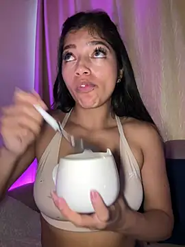 AgathaGeorgiou online show from 04/21/26, 10:12