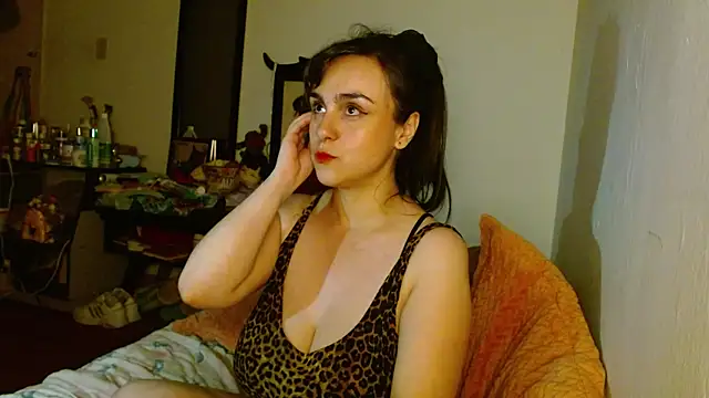 collette beaufoy  online show from 09/28/25, 10:26