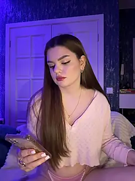 Snapshot of Elizabeth_Hottie_ chatting on 03/15/25, 10:33 Elizabeth Hottie  online show from 03/15/25, 10:33