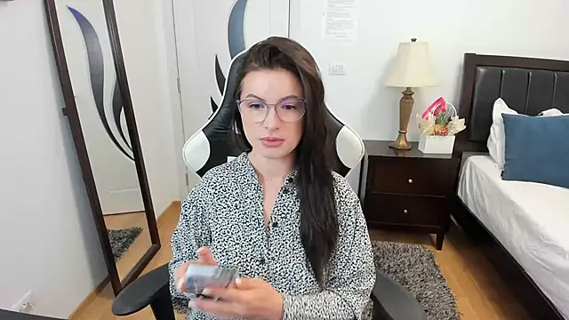 Snapshot of AmyPure_ chatting on 05/07/26, 04:40 AmyPure online show from 05/07/26, 04:40