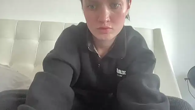 mariemelissah online show from 12/20/25, 10:11