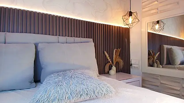 SHANONCLARK online show from 12/20/25, 05:20