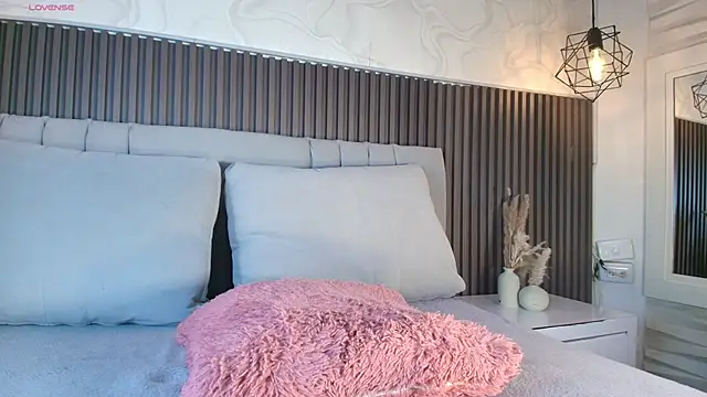 SHANONCLARK online show from 04/22/26, 07:15