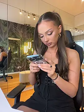 MileySin1111 online show from 02/10/26, 12:09