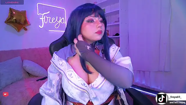 Snapshot of Sweet_freya1 chatting on 07/24/26, 01:58 Sweet freya1 online show from 07/24/26, 01:58