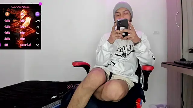 Aron Baylor online show from 11/16/25, 09:37