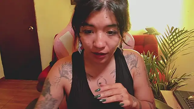 Snapshot of annie_walker6 chatting on 01/04/25, 02:46 annie walker6 online show from 01/04/25, 02:46