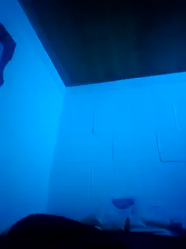 Snapshot of annie_walker6 chatting on 09/23/25, 03:42 annie walker6 online show from 09/23/25, 03:42