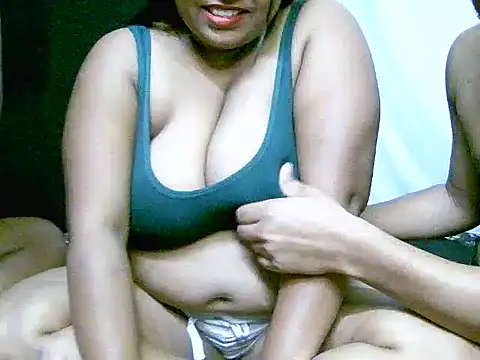 flamingoss online show from 01/04/25, 07:23