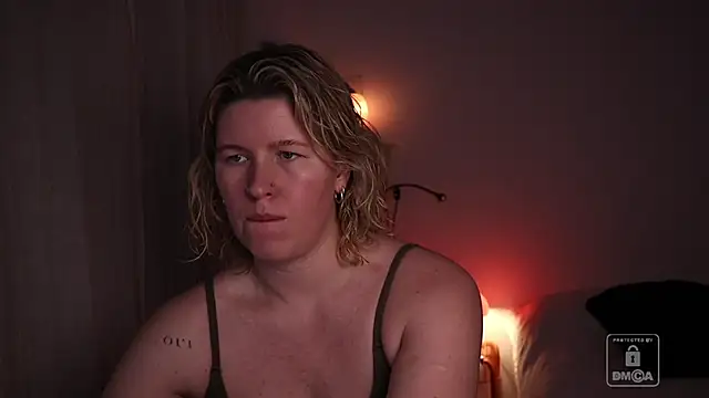 moonamii online show from 02/05/26, 05:39