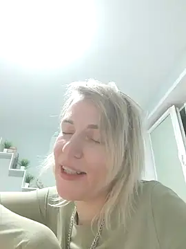 Linda Gregory online show from 02/09/25, 03:53