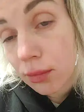 Linda Gregory online show from 03/03/25, 01:42