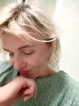 Linda Gregory online show from 09/09/25, 01:27