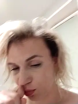 Linda Gregory online show from 09/29/25, 11:31