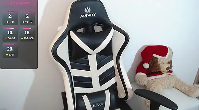 Snapshot of alice_middlee chatting on 12/14/24, 04:52 alice middlee online show from 12/14/24, 04:52