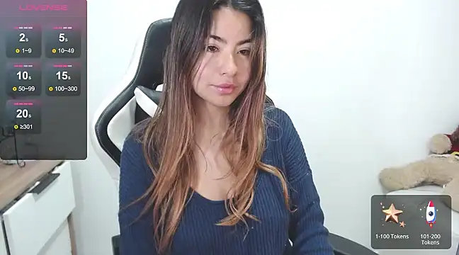 Snapshot of alice_middlee chatting on 01/22/25, 11:23 alice middlee online show from 01/22/25, 11:23